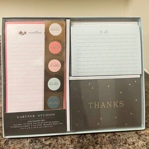 NWT Gartner Studios Stationery Set
